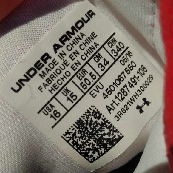 Under Armour Team Nitro Low MC N Football Cleats – Size 16 – New - Picture 11 of 11